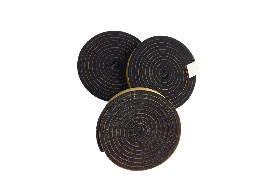 Cost-effective solution to sealing challenges that demand reliable performance and extended durability. Designed to maximize the operational reliability of large steel-flanged applications, especially those with thermal cycling.