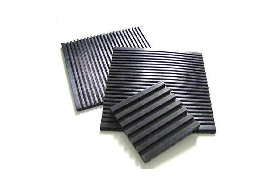 Effectively control noise and vibration, particularly involving heavy machine and equipment is alternate high/low Ribbed Construction.